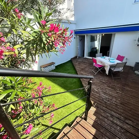 Les Perlieres - - T1 Decore Avec Soin, Pour 2 Personnes Mae-3194 *